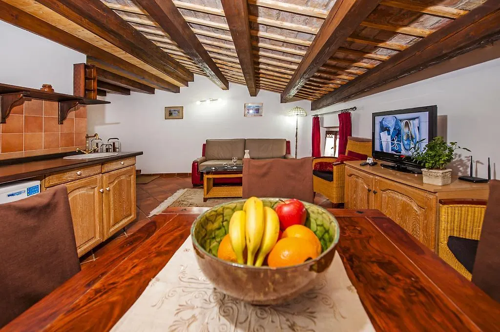 רוביני Apartments Taylor קרואטיה