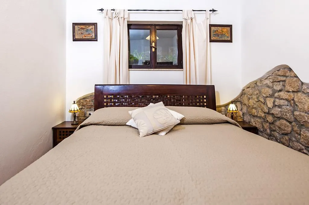 רוביני Apartments Taylor