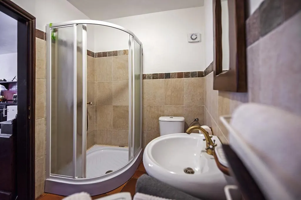 רוביני Apartments Taylor